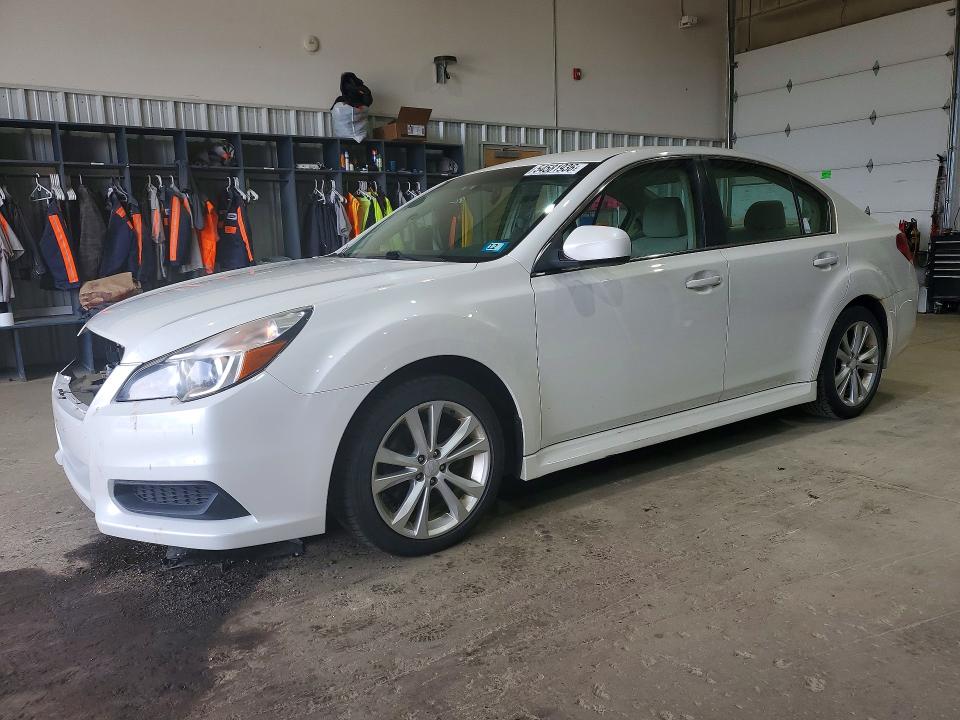 2014 Subaru Legacy მანქანა იყიდება აუქციონზე, vin: 4S3BMBC67E3037061, აუქციონის ნომერი: 54581936