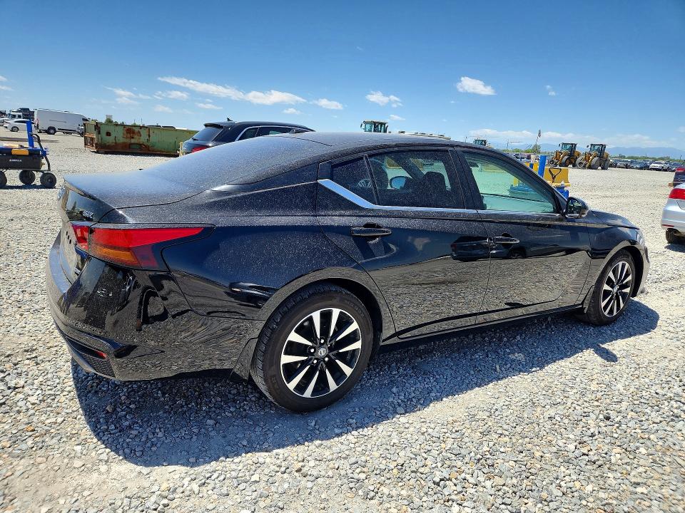 57078106 :رقم المزاد ، 1N4AL4CV7LC222361 vin ، 2020 Nissan Altima مزاد بيع