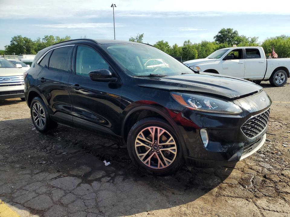 Продаж на аукціоні авто 2020 Ford Escape, vin: 1FMCU9H63LUB26330, номер лоту: 58930176