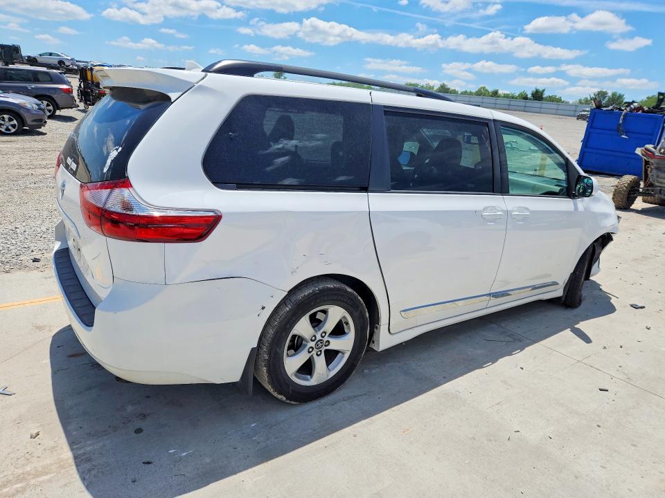 55943016 :رقم المزاد ، 5TDKZ3DCXKS966313 vin ، 2019 Toyota Sienna مزاد بيع