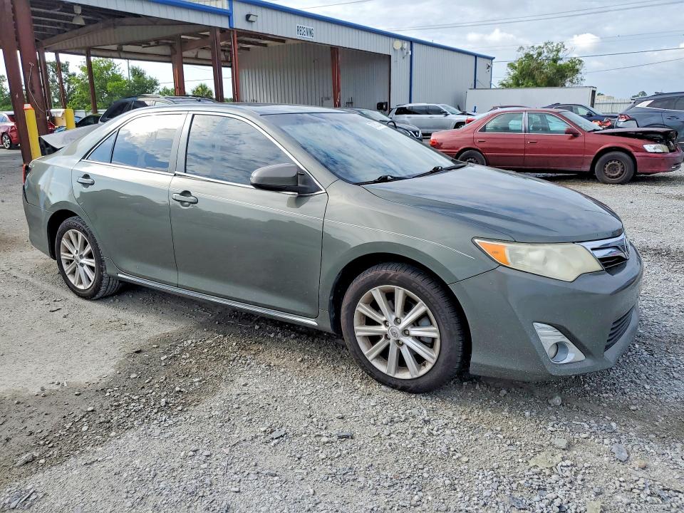 57882346 :رقم المزاد ، 4T1BF1FK2CU599773 vin ، 2012 Toyota Camry مزاد بيع