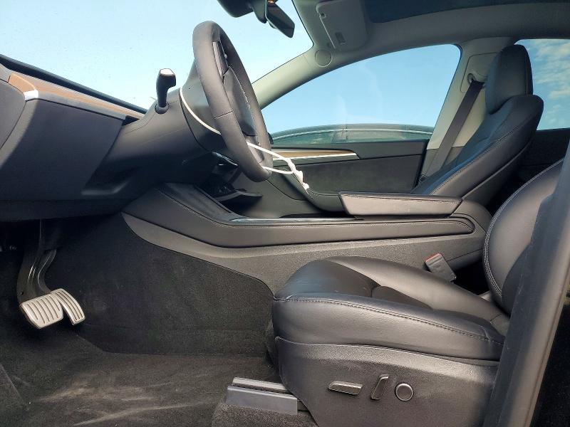 51472786 :رقم المزاد ، 7SAYGDEF5RF048615 vin ، 2024 Tesla Model Y مزاد بيع