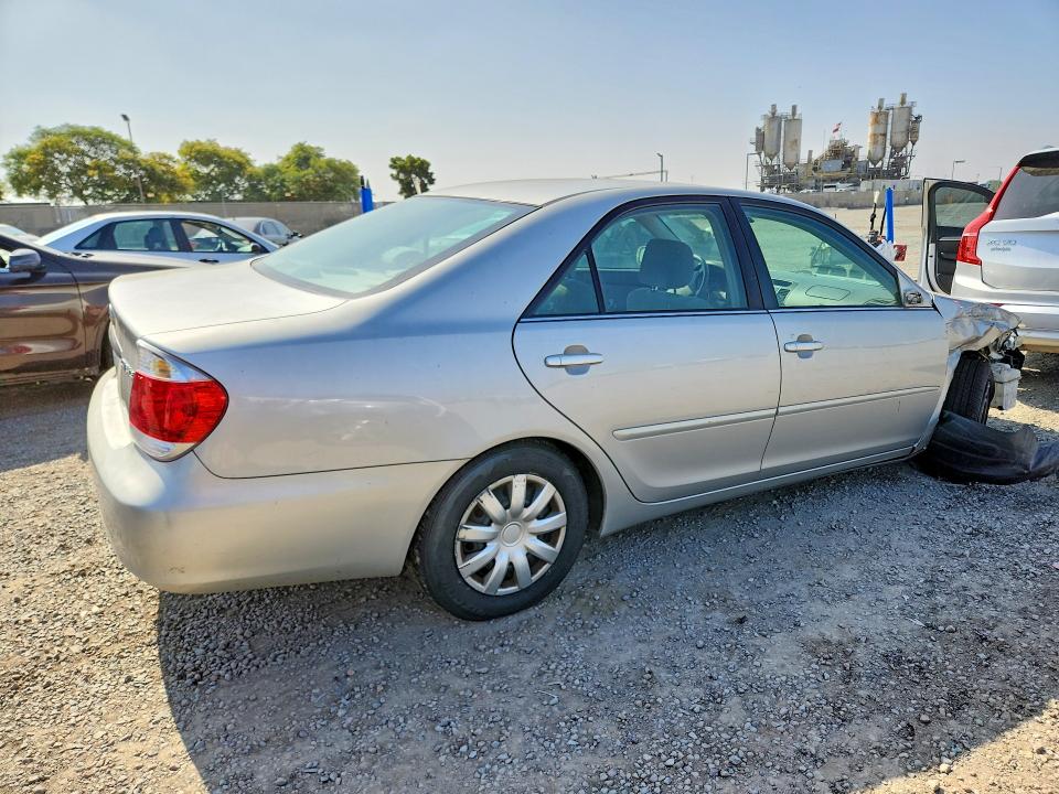 55362066 :رقم المزاد ، 4T1BE32K65U028357 vin ، 2005 Toyota Camry مزاد بيع