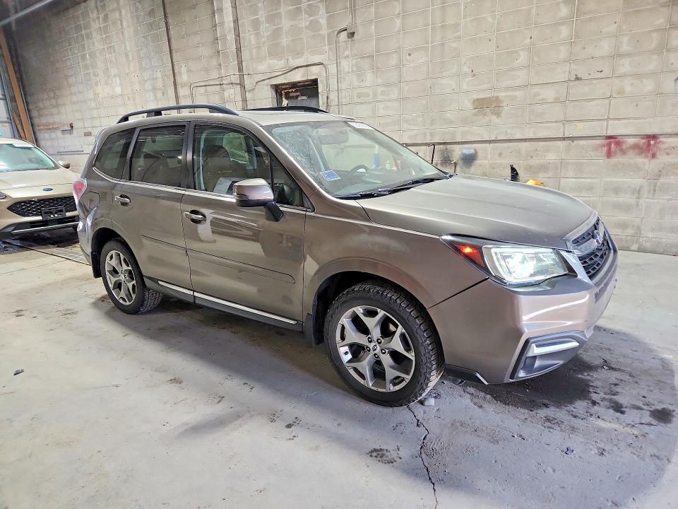 55402626 :رقم المزاد ، JF2SJAWC5JH591850 vin ، 2018 Subaru Forester مزاد بيع