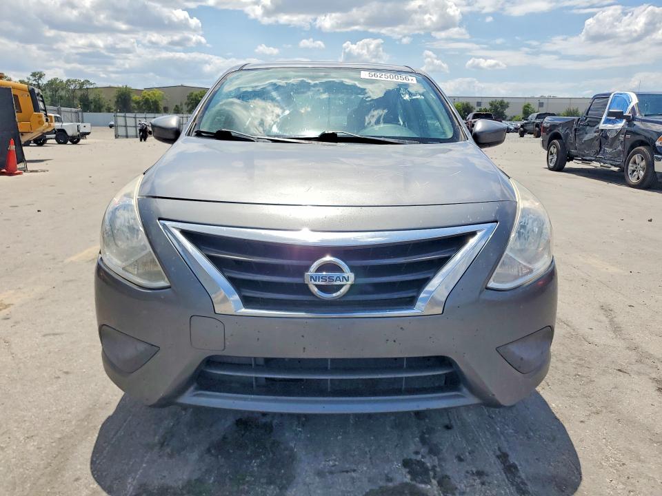 56250056 :رقم المزاد ، 3N1CN7AP0JL873063 vin ، 2018 Nissan Versa مزاد بيع