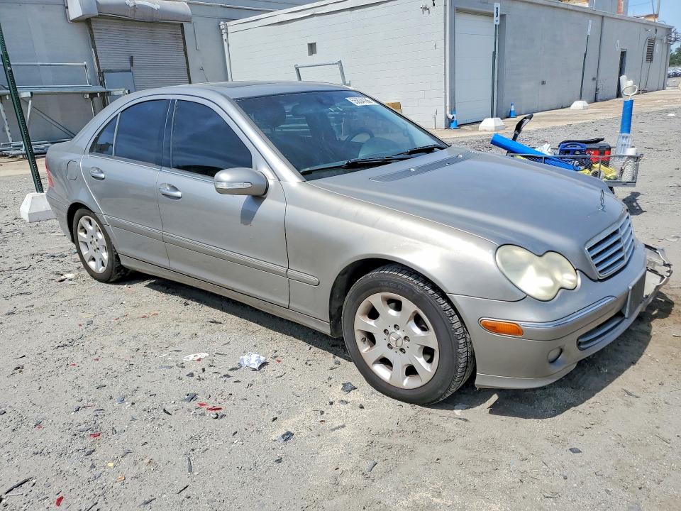 55834186 :رقم المزاد ، WDBRF92H46F753046 vin ، 2006 Mercedes-benz C مزاد بيع