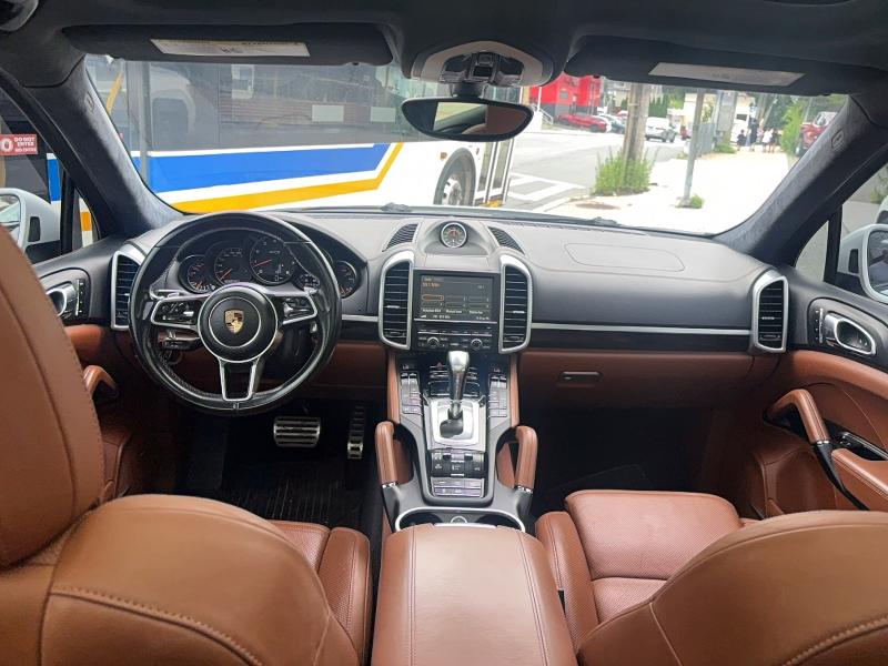 2016 Porsche Cayenne მანქანა იყიდება აუქციონზე, vin: WP1AD2A21GLA79142, აუქციონის ნომერი: 85451615