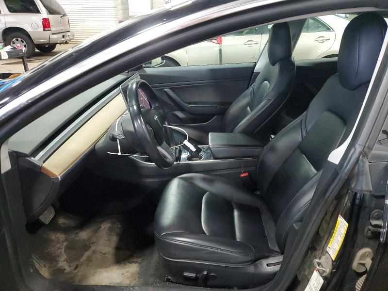 57881186 :رقم المزاد ، 5YJ3E1EB3JF186697 vin ، 2018 Tesla Model 3 مزاد بيع
