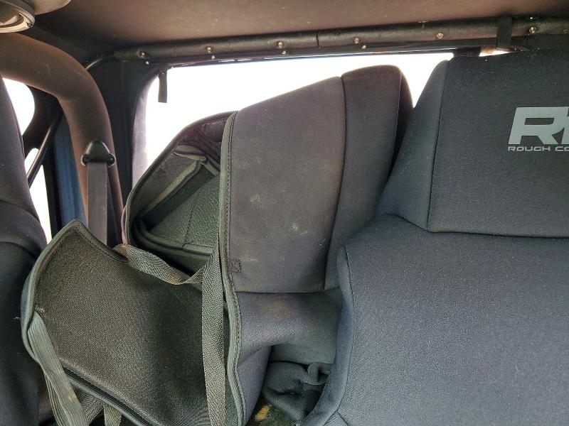 56759736 :رقم المزاد ، 1J4FA69SX4P713073 vin ، 2004 Jeep Wrangler / Tj مزاد بيع
