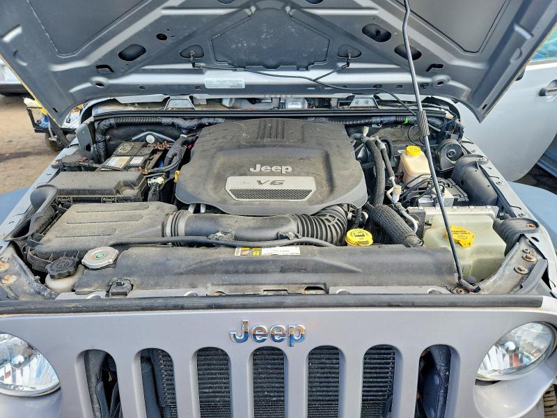 58088796 :رقم المزاد ، 1C4BJWDG5GL330256 vin ، 2016 Jeep Wrangler Unlimited مزاد بيع