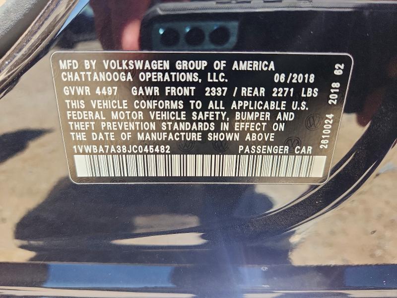 56177356 :رقم المزاد ، 1VWBA7A38JC045482 vin ، 2018 Volkswagen Passat مزاد بيع