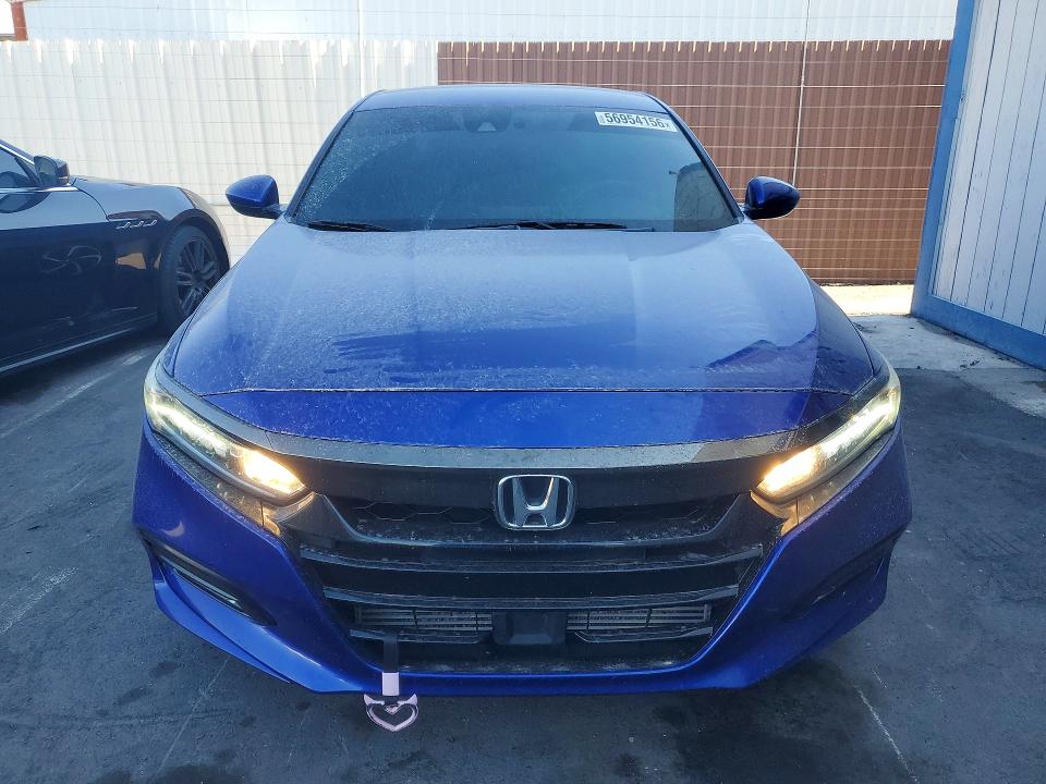 Продаж на аукціоні авто 2018 Honda Accord, vin: 1HGCV1F32JA105383, номер лоту: 56954156