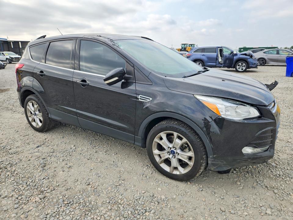 58586626 :رقم المزاد ، 1FMCU9J95FUB30372 vin ، 2015 Ford Escape مزاد بيع