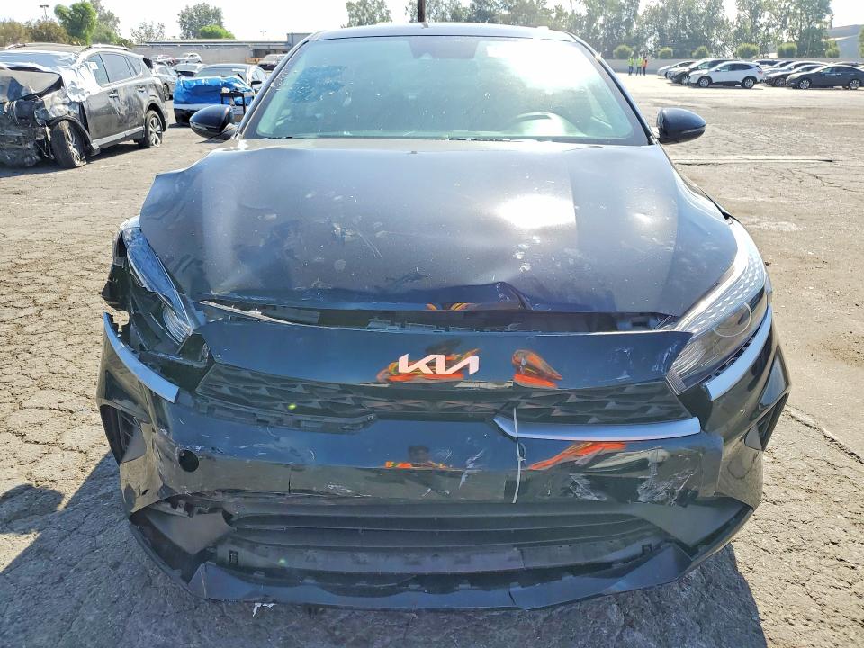 2024 Kia Forte მანქანა იყიდება აუქციონზე, vin: 3KPF24AD9RE750711, აუქციონის ნომერი: 58649886