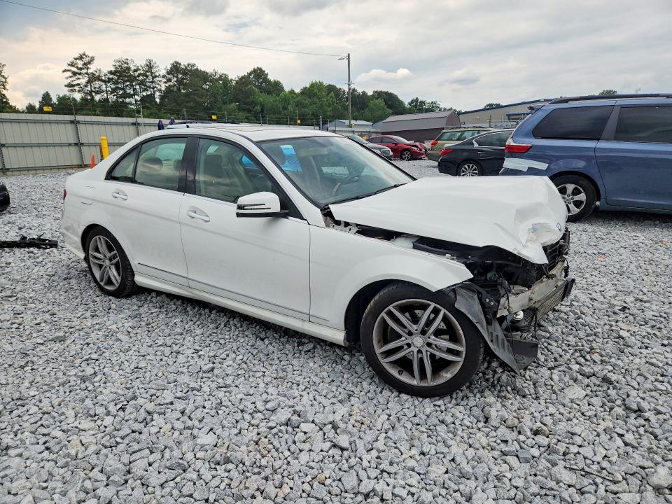 58770006 :رقم المزاد ، WDDGF4HB4ER311188 vin ، 2014 Mercedes-benz C مزاد بيع