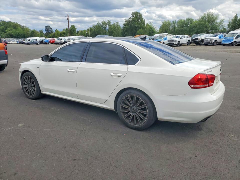 Продажа на аукционе авто 2015 Volkswagen Passat, vin: 1VWBT7A38FC046472, номер лота: 85976365
