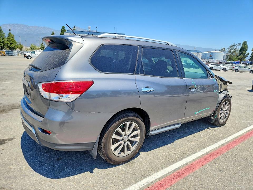 57572556 :رقم المزاد ، 5N1AR2MN5GC619211 vin ، 2016 Nissan Pathfinder مزاد بيع