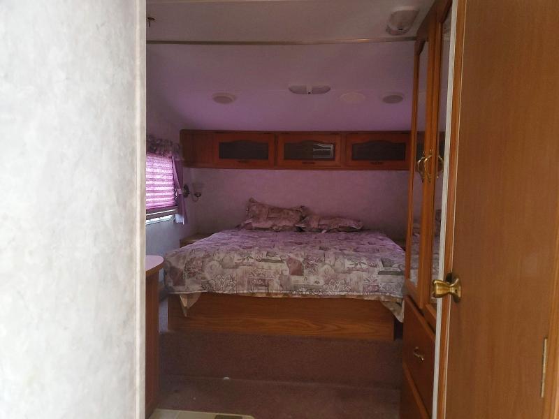 Продажа на аукционе авто 2005 Keystone Rv Cougar Fifth Wheel, vin: 4YDF290205B046981, номер лота: 54725896