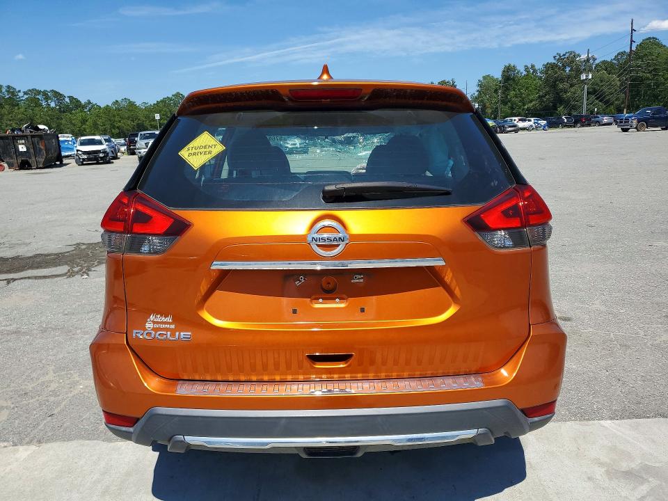 57694046 :رقم المزاد ، 5N1AT2MT0HC787095 vin ، 2017 Nissan Rogue مزاد بيع