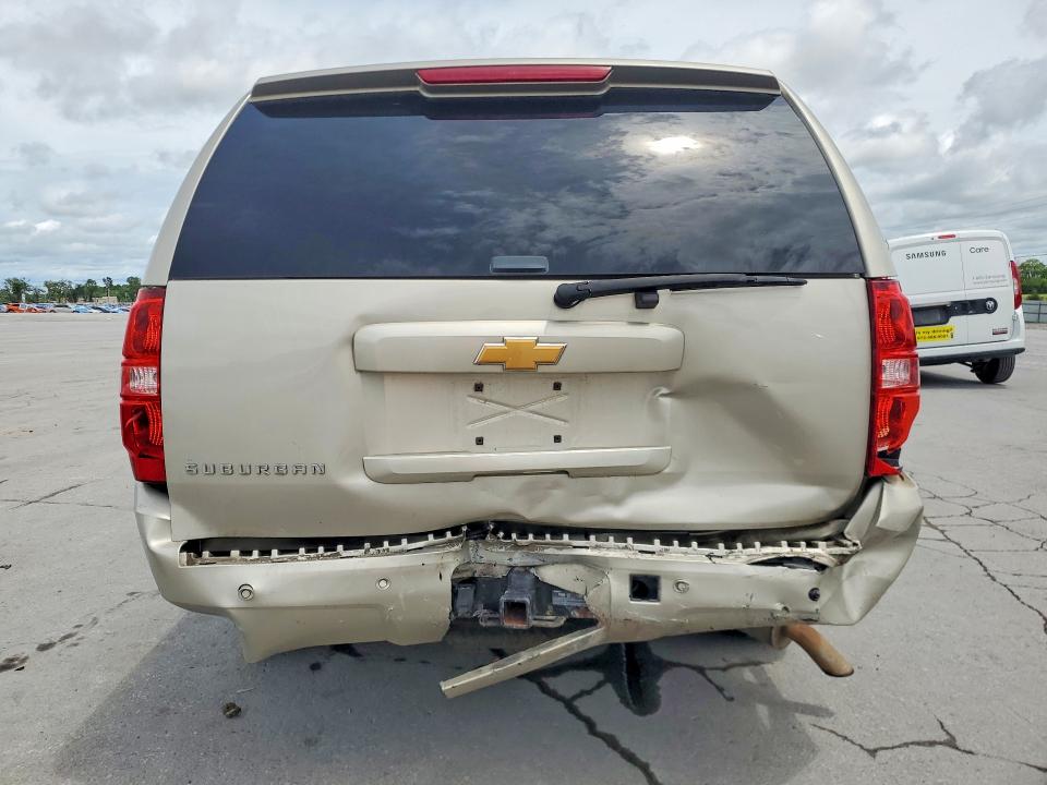58231156 :رقم المزاد ، 1GNSCJE05DR306635 vin ، 2013 Chevrolet Suburban مزاد بيع