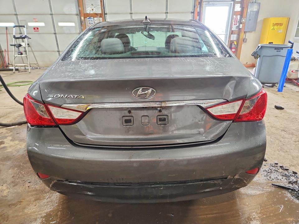 2014 Hyundai Sonata მანქანა იყიდება აუქციონზე, vin: 5NPEB4AC3EH855947, აუქციონის ნომერი: 57694826