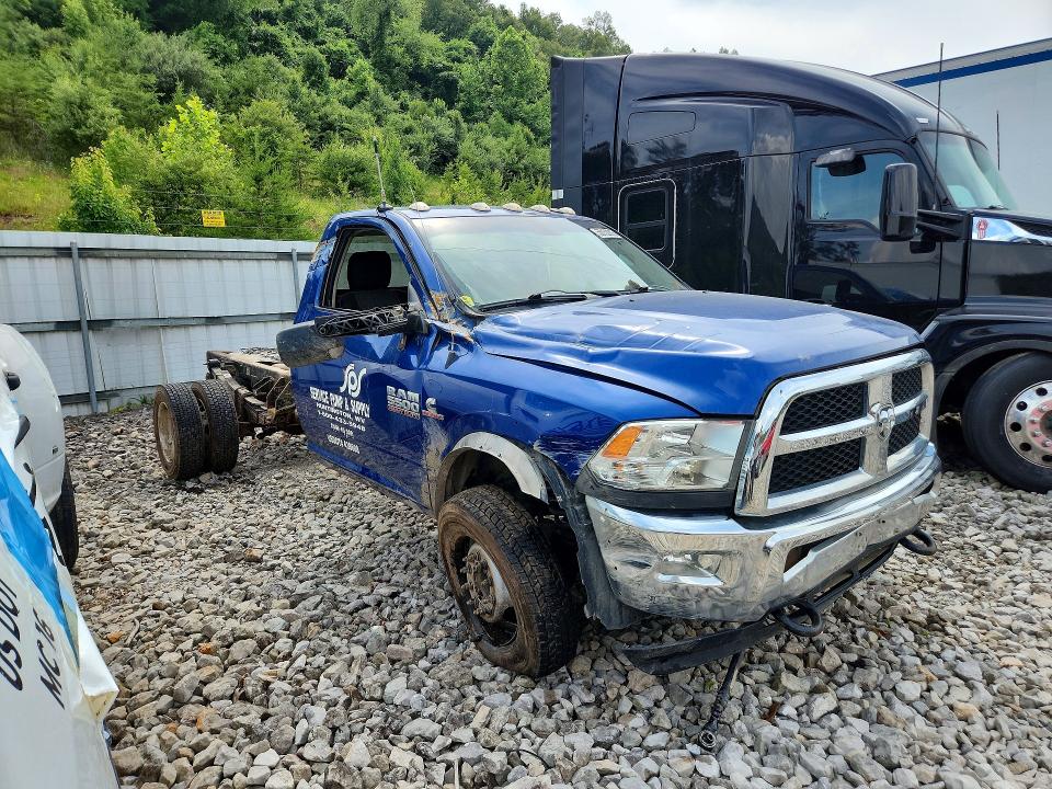 56152816 :رقم المزاد ، 3C7WRNBL4GG107775 vin ، 2016 Ram 5500 مزاد بيع