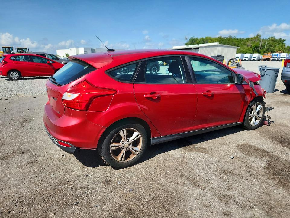 57117706 :رقم المزاد ، 1FAHP3K27CL226141 vin ، 2012 Ford Focus مزاد بيع