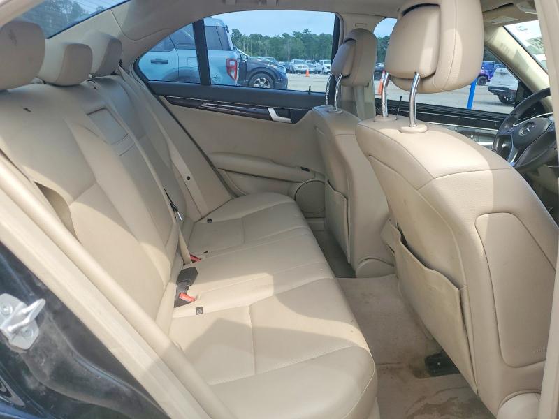 Продаж на аукціоні авто 2013 Mercedes-benz C, vin: WDDGF8AB8DR295335, номер лоту: 56716096