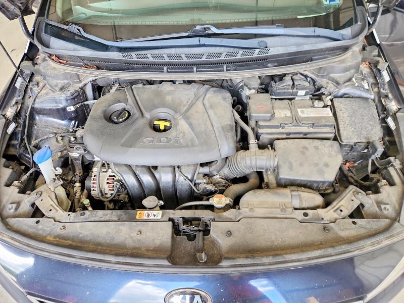 2017 Kia Forte მანქანა იყიდება აუქციონზე, vin: KNAFX5A83H5725952, აუქციონის ნომერი: 58822286
