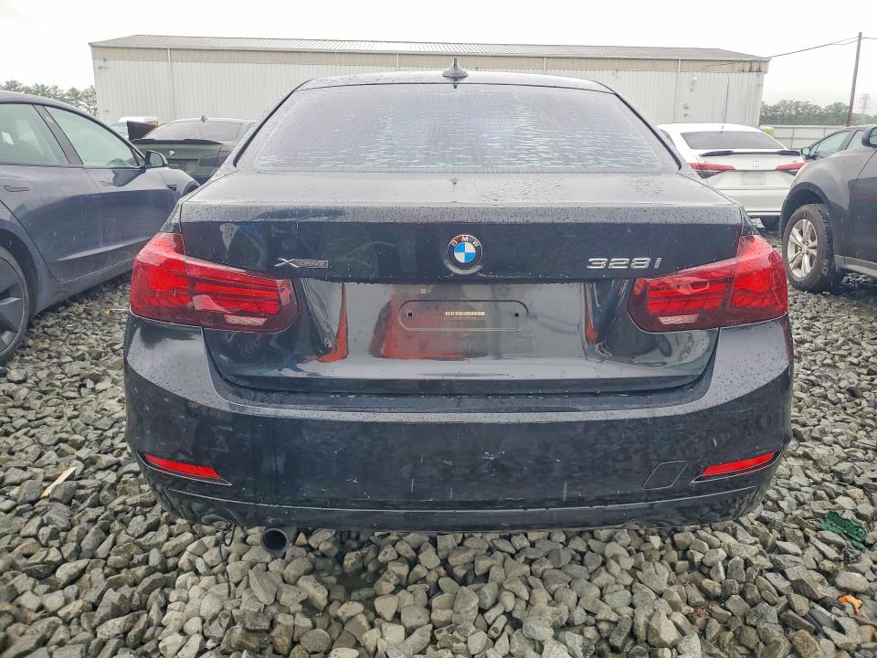 2015 Bmw 328 მანქანა იყიდება აუქციონზე, vin: WBA3B5G59FNS14936, აუქციონის ნომერი: 57856196