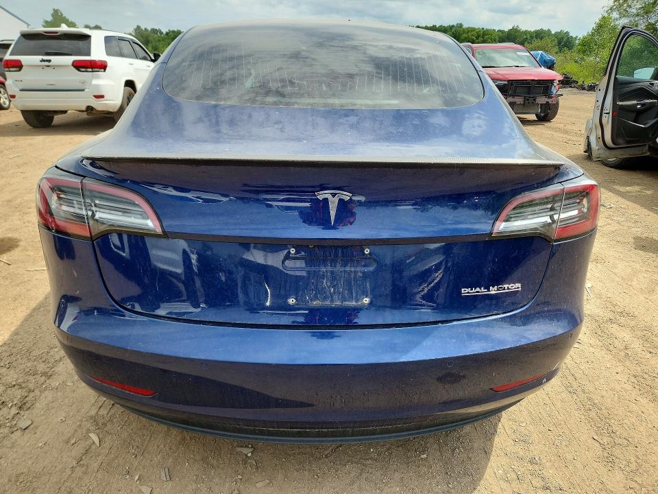 56805696 :رقم المزاد ، 5YJ3E1EB8JF074199 vin ، 2018 Tesla Model 3 مزاد بيع