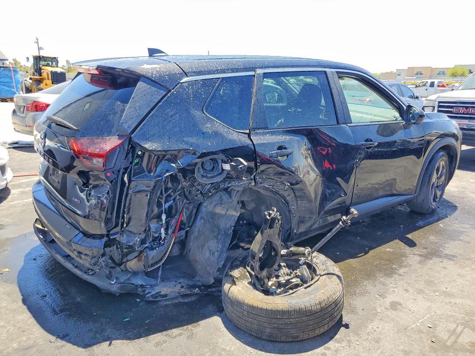 56652666 :رقم المزاد ، 5N1BT3BB9TC749264 vin ، 2026 Nissan Rogue مزاد بيع