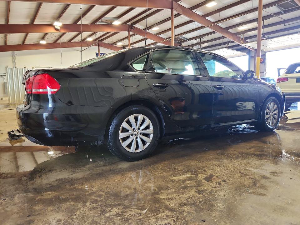 Продаж на аукціоні авто 2015 Volkswagen Passat, vin: 1VWAT7A33FC070786, номер лоту: 56158816