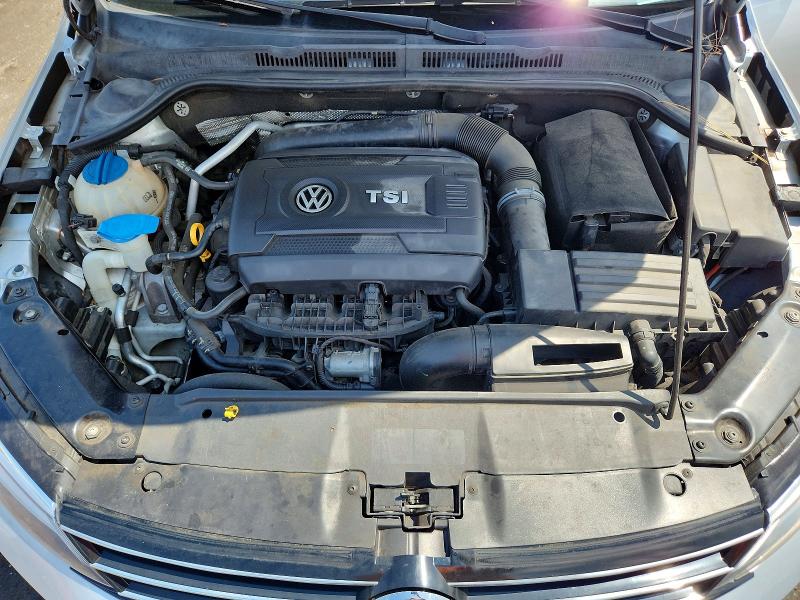 2015 Volkswagen Jetta მანქანა იყიდება აუქციონზე, vin: 3VWD17AJ1FM212052, აუქციონის ნომერი: 58946936