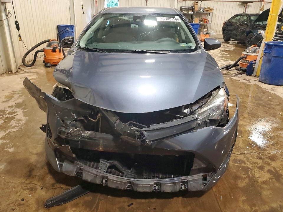 2018 Toyota Corolla მანქანა იყიდება აუქციონზე, vin: 2T1BURHE5JC095891, აუქციონის ნომერი: 57885486