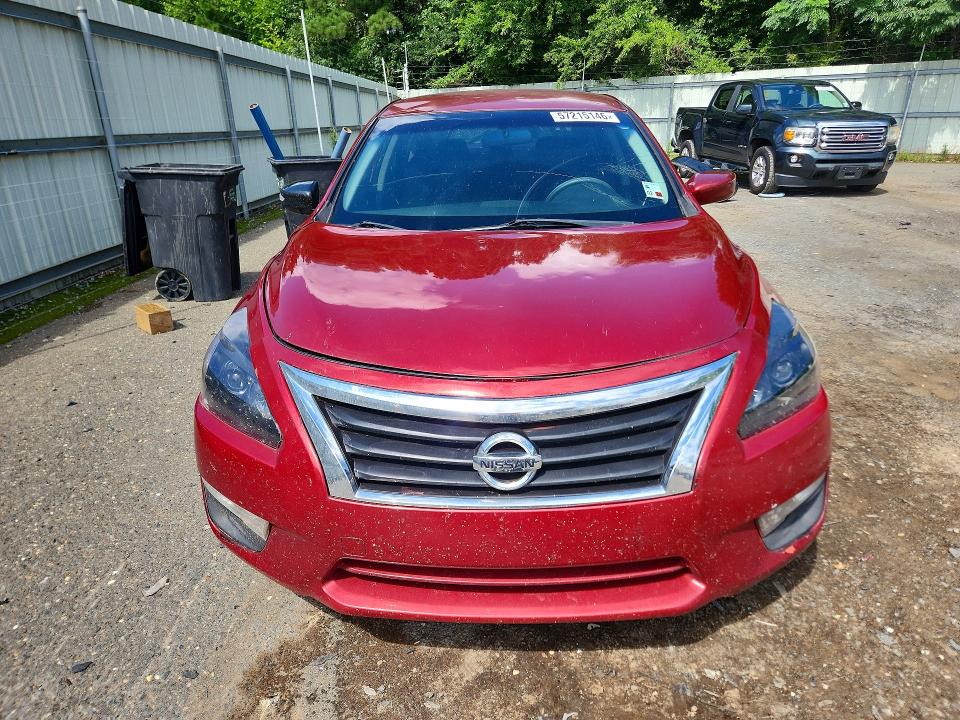 2014 Nissan Altima მანქანა იყიდება აუქციონზე, vin: 1N4AL3AP4EN248972, აუქციონის ნომერი: 57215146