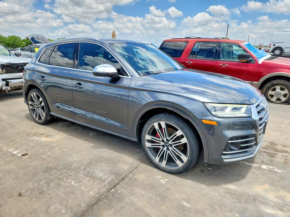 56123046 :رقم المزاد ، WA1C4AFY0J2158116 vin ، 2018 Audi Sq5 مزاد بيع