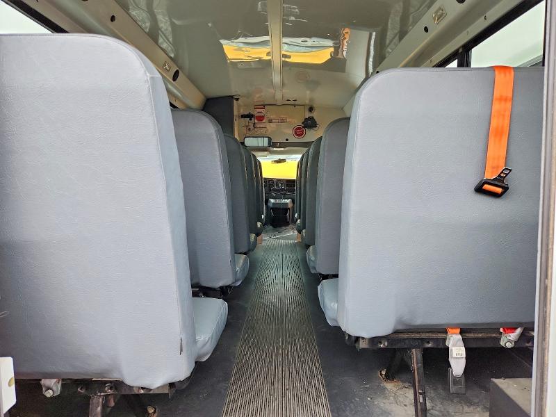 58963826 :رقم المزاد ، 1GB6G5BG5E1160071 vin ، 2014 Chev Bus مزاد بيع