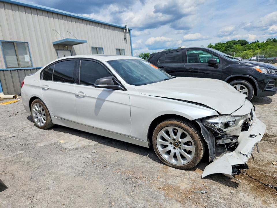 55311766 :رقم المزاد ، WBA8D9G33HNU65640 vin ، 2017 Bmw 330 مزاد بيع