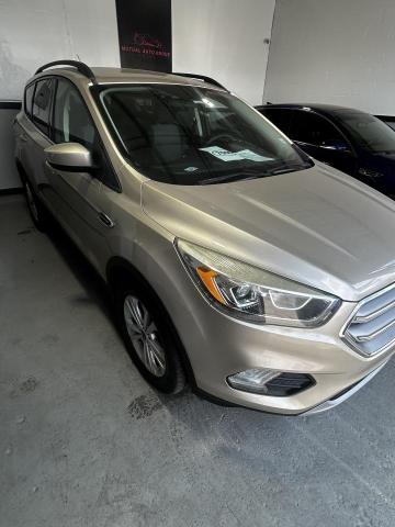 2017 Ford Escape მანქანა იყიდება აუქციონზე, vin: 1FMCU0GD5HUD87509, აუქციონის ნომერი: 58747006