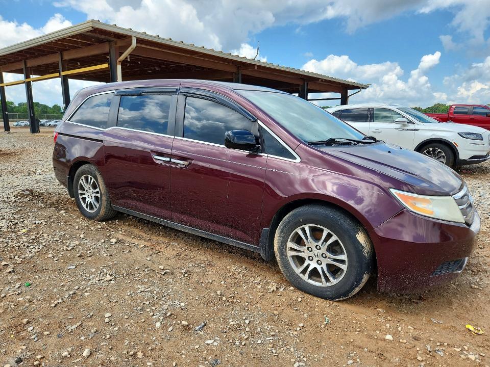 56777316 :رقم المزاد ، 5FNRL5H66DB059548 vin ، 2013 Honda Odyssey مزاد بيع