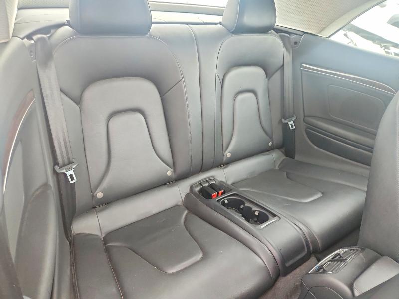 2011 Audi A5 მანქანა იყიდება აუქციონზე, vin: WAULFAFHXBN015056, აუქციონის ნომერი: 57059346
