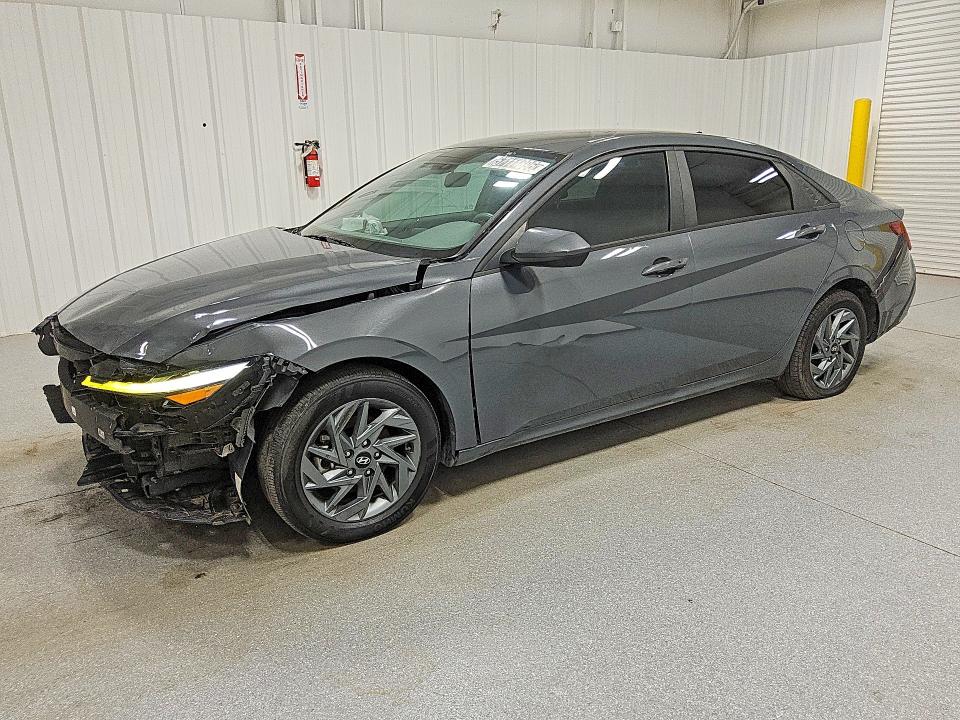 Продаж на аукціоні авто 2024 Hyundai Elantra, vin: KMHLM4DG7RU805673, номер лоту: 57111896