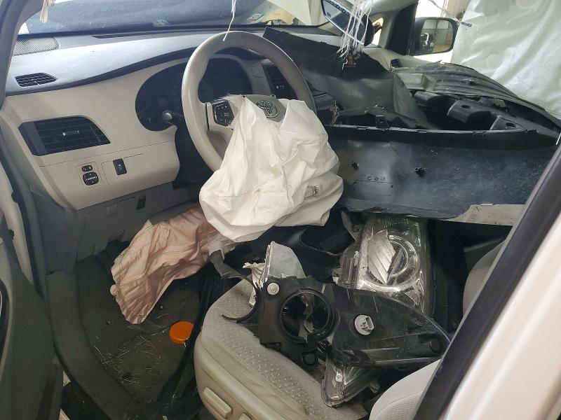 Aukcja sprzedaży 2011 Toyota Sienna, vin: 5TDKK3DC4BS012323, numer aukcji: 55148536