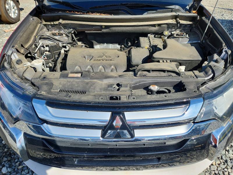 2018 Mitsubishi Outlander მანქანა იყიდება აუქციონზე, vin: JA4AZ3A37JZ057176, აუქციონის ნომერი: 58456226