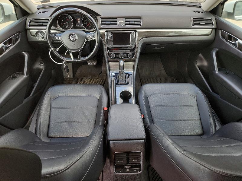 55966236 :رقم المزاد ، 1VWGT7A38HC036811 vin ، 2017 Volkswagen Passat مزاد بيع