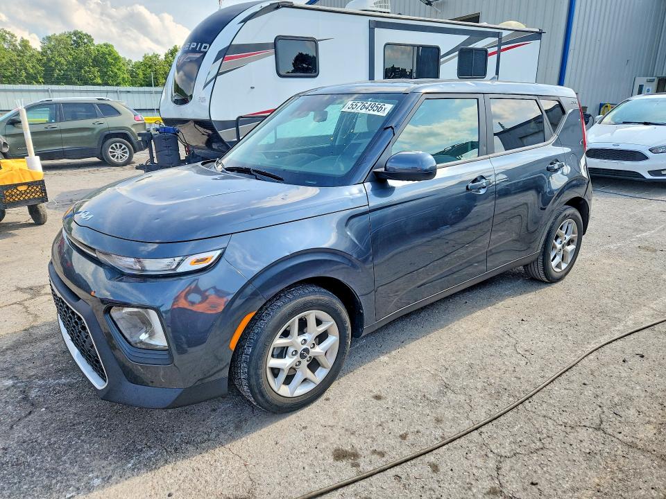 2022 Kia Soul მანქანა იყიდება აუქციონზე, vin: KNDJ23AU5N7815939, აუქციონის ნომერი: 55764956