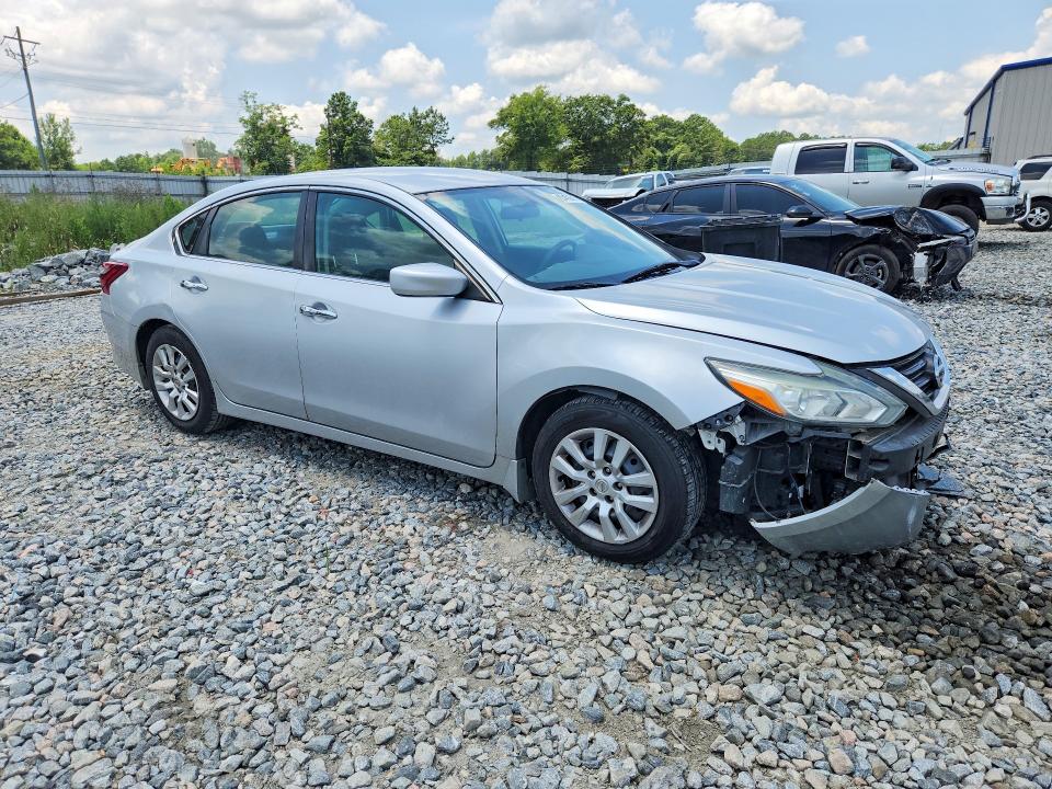 2018 Nissan Altima მანქანა იყიდება აუქციონზე, vin: 1N4AL3AP7JC126368, აუქციონის ნომერი: 85456515