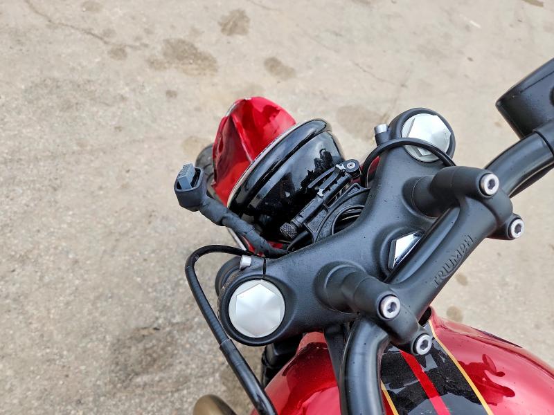 57903696 :رقم المزاد ، SMTD53HL0NTAW7274 vin ، 2022 Triumph Motorcycle Bonneville مزاد بيع