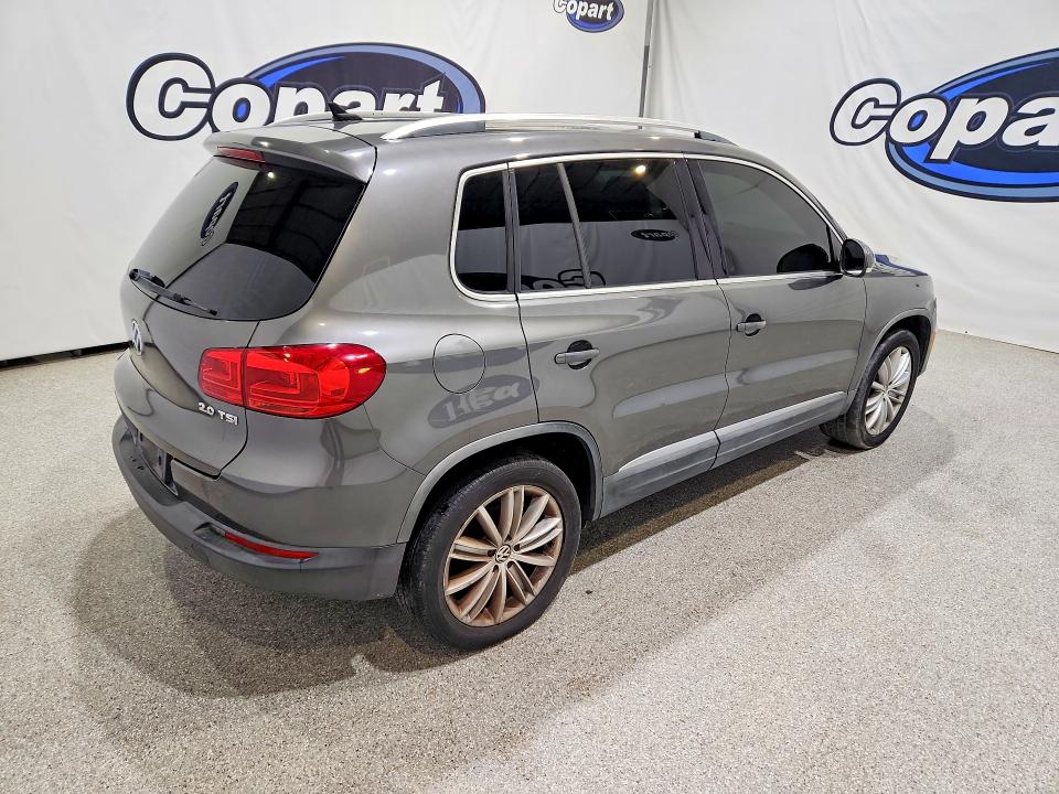 58683196 :رقم المزاد ، WVGAV7AX3CW005832 vin ، 2012 Volkswagen Tiguan مزاد بيع